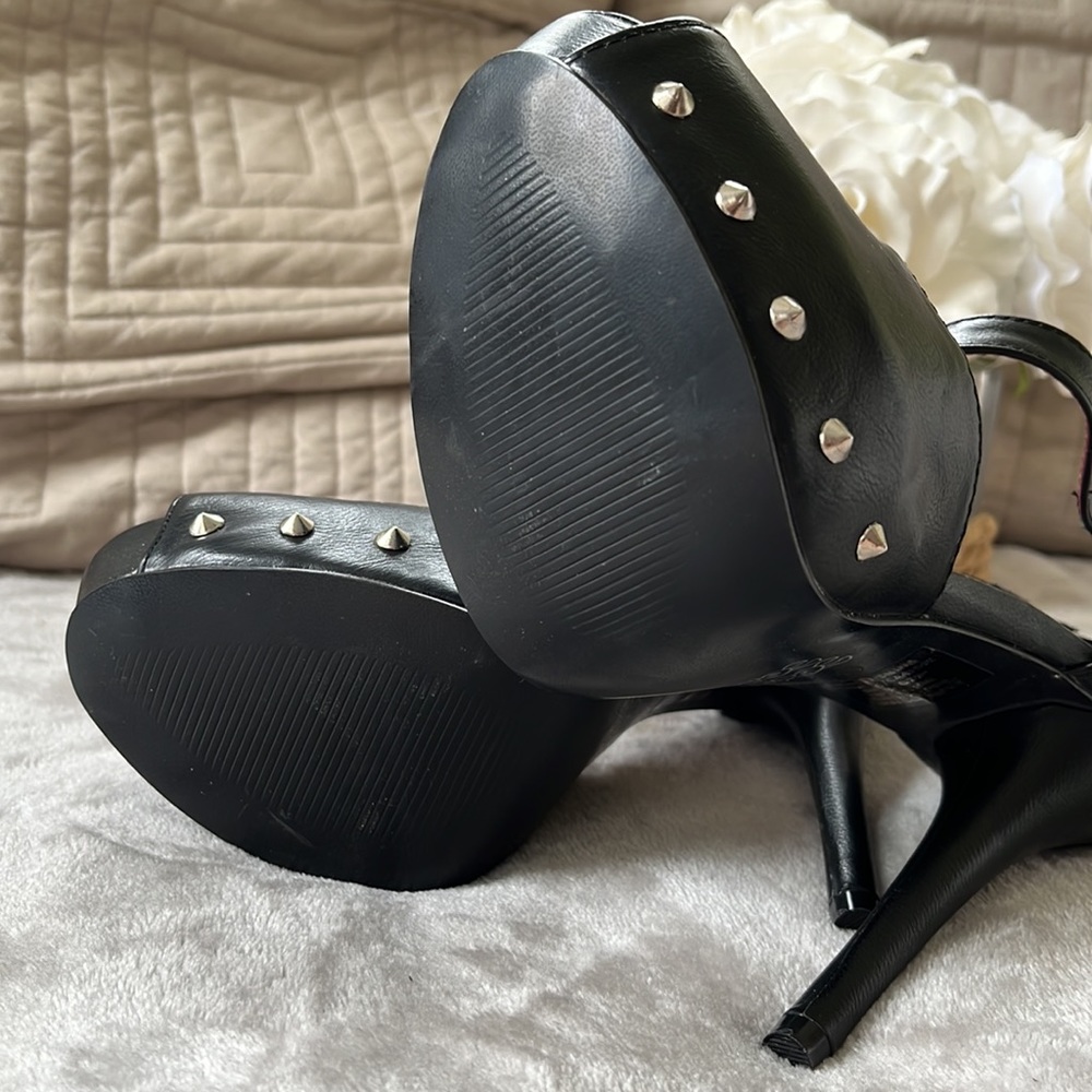 Abbey Dawn Avril Lavigne studded heels 8US women - Picture 8 of 9